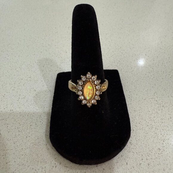 Vintage Opal and Rhinestone Ring - Picture 7 of 7